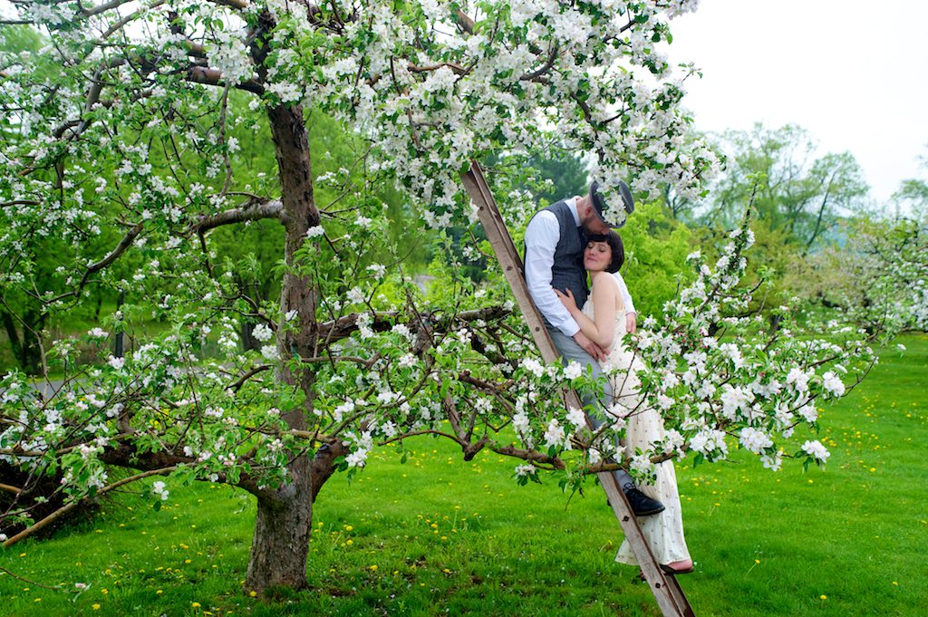 rustic wedding bride and groom