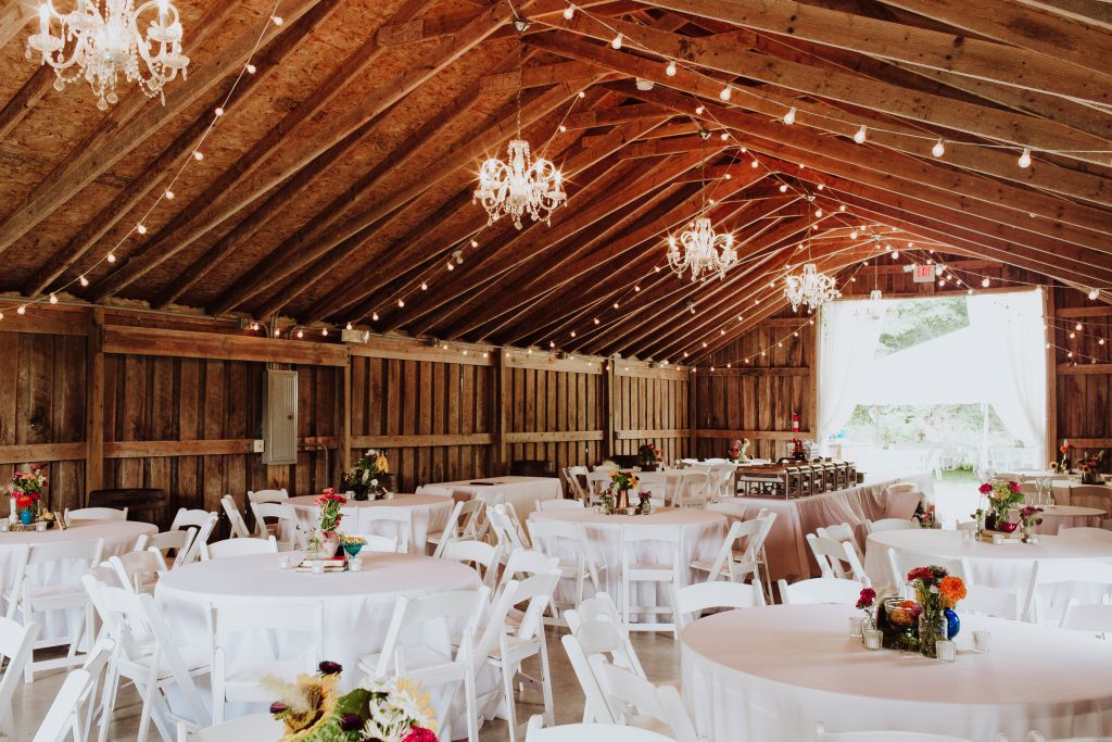 13 rustic-chic indiana barn wedding venues on wedding venues in indiana barn