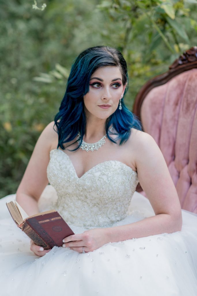 This Alice in Wonderland Wedding Is Everything You Never Knew You Needed -  Rustic Bride