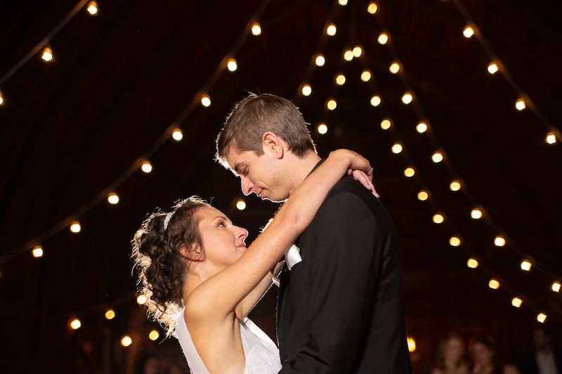 A Fall Barn Wedding In Wisconsin Made With Love Rustic Bride