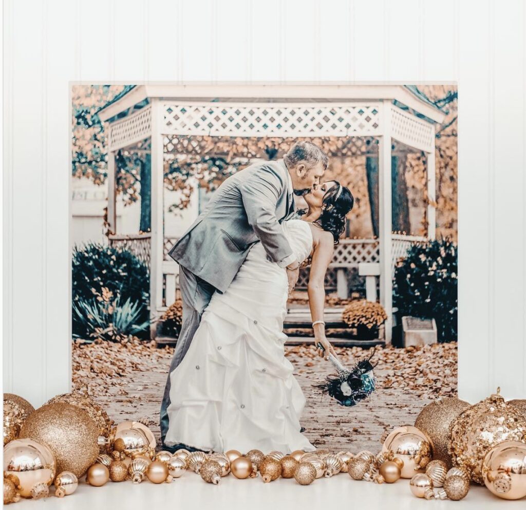 https://rusticbride.com/wp-content/uploads/2019/11/canvas-hq-bride-gift-guide-v2-1024x992.jpg